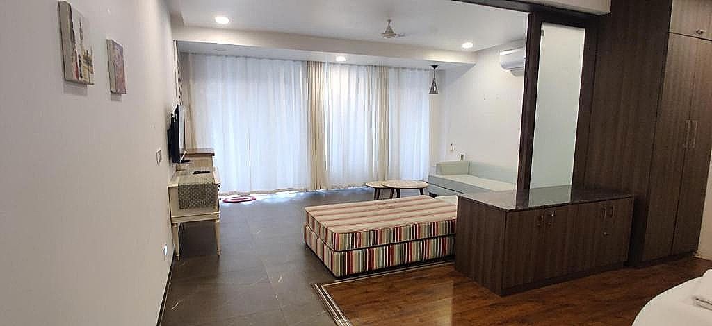 Aarju Luxurious Wave 1BHK Apartment with Pool View  30