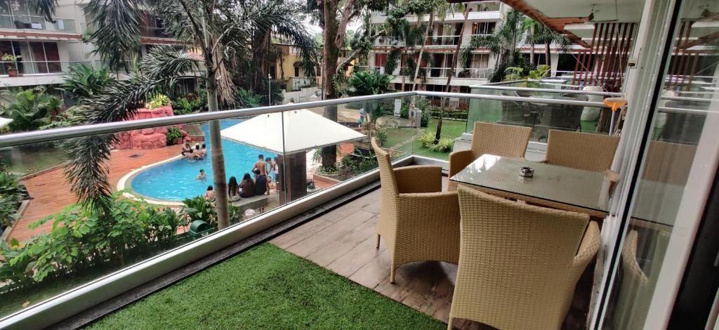 Aarju Luxurious Wave 1BHK Apartment with Pool View  42