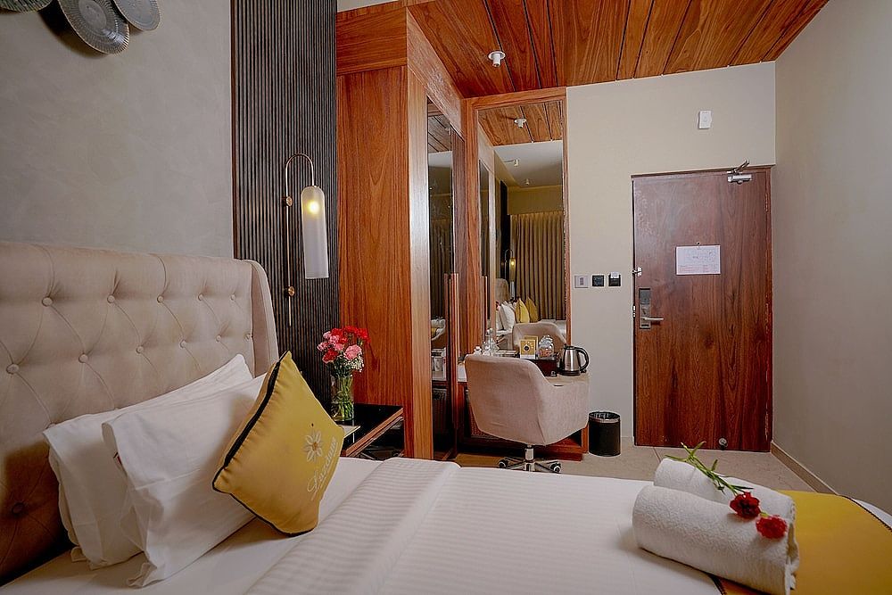 Lazdana Hotel Executive King Room 5