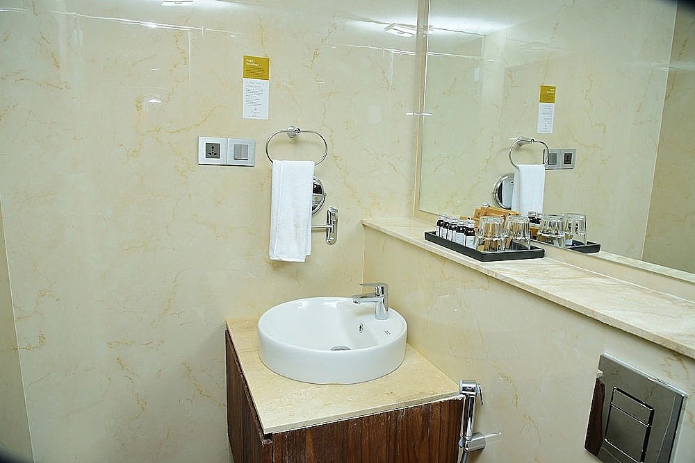 Lazdana Hotel Executive King Room 10