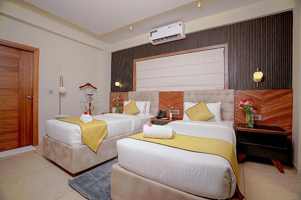 Lazdana Hotel Executive Twin Room 3