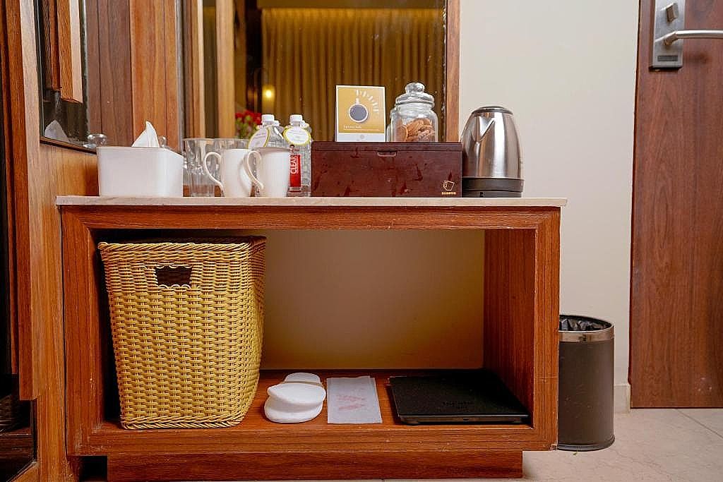 Lazdana Hotel Executive King Room 2