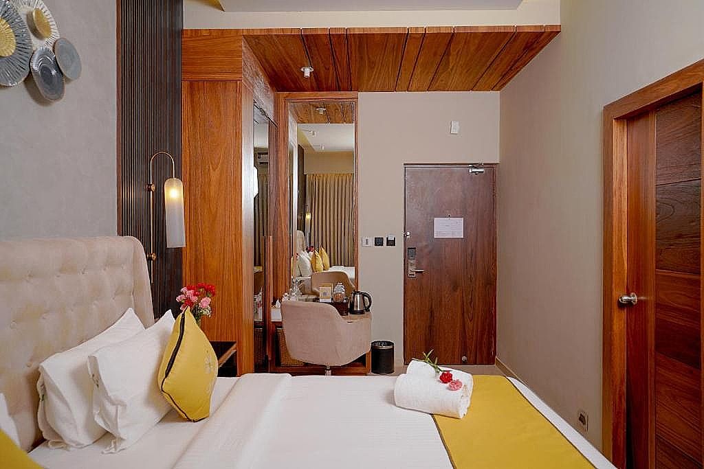 Lazdana Hotel Executive King Room 4