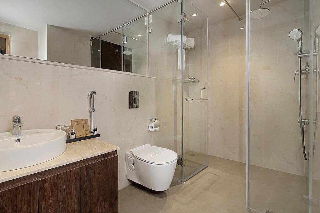 Lazdana Hotel Executive King Room 8