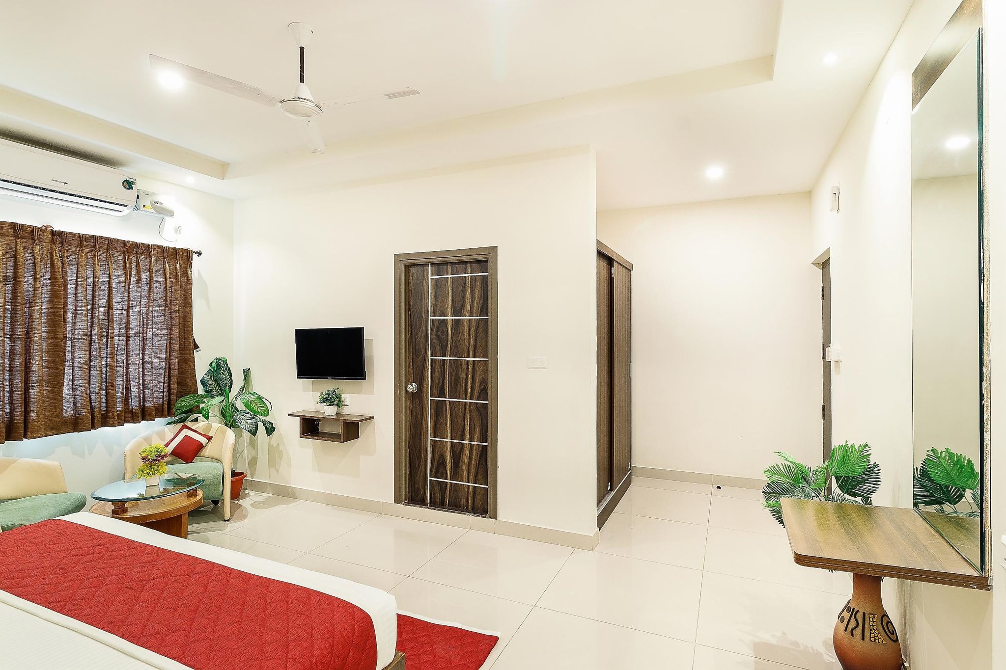 Octave Brookefield Suites Deluxe Room, 1 Queen Bed 19