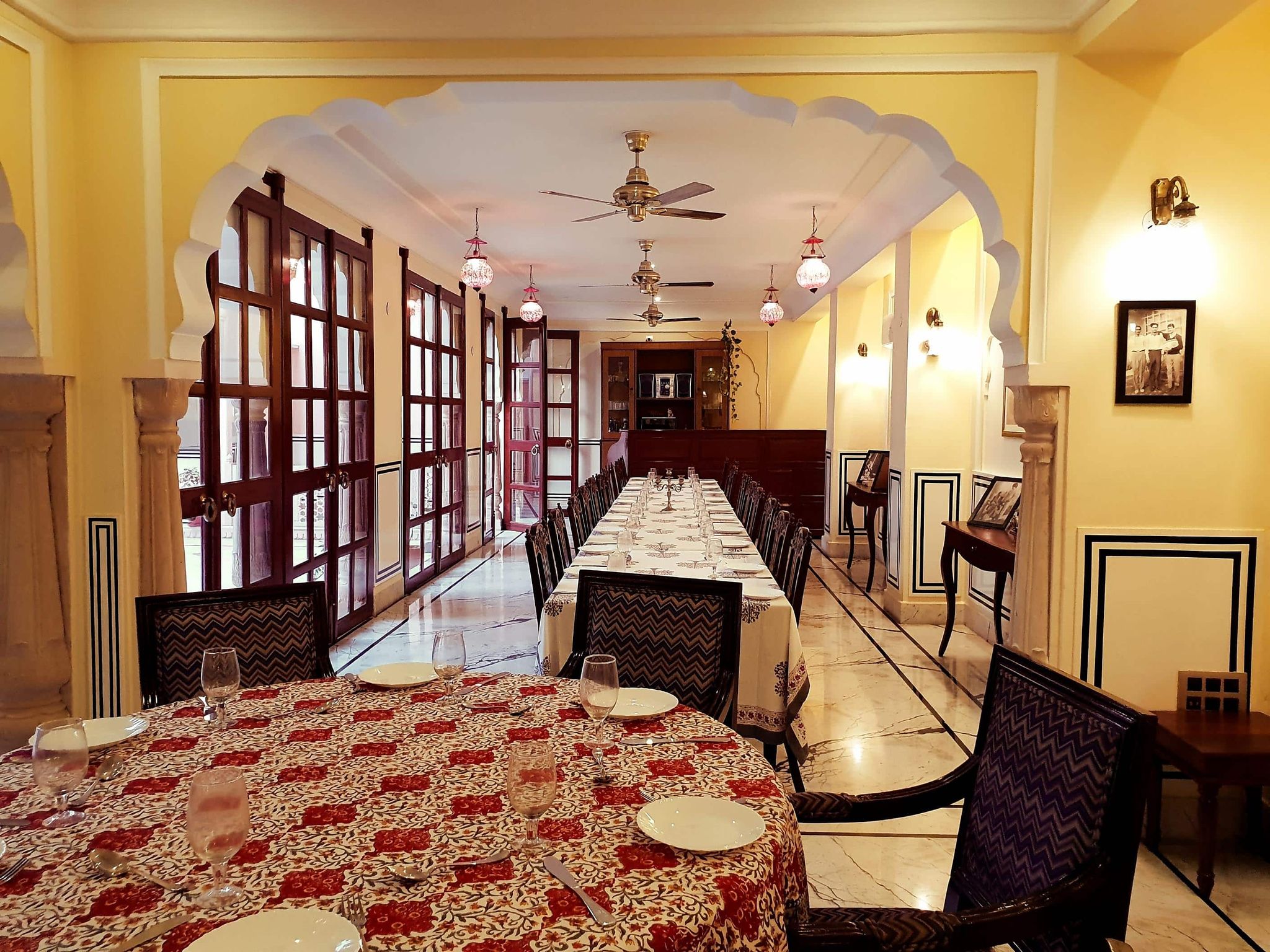 Food & Dining