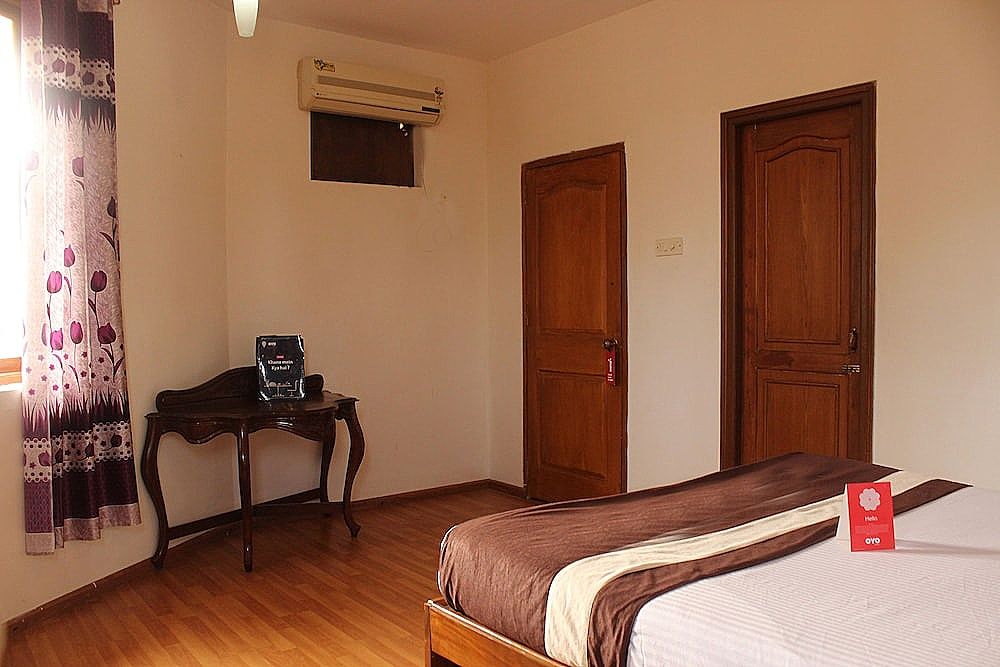 OYO 7330 Bardays Inn Standard Double or Twin Room, 1 Double Bed, Private Bathroom 11