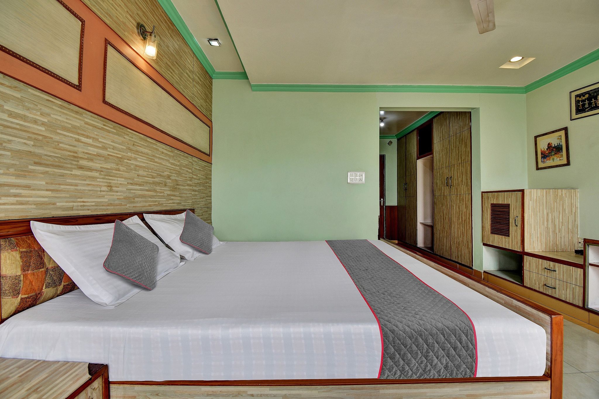 Hotel O Fly View Classic 7