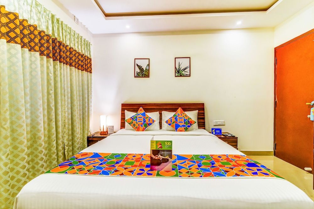 FabHotel Hazel Suites Deluxe Room 5