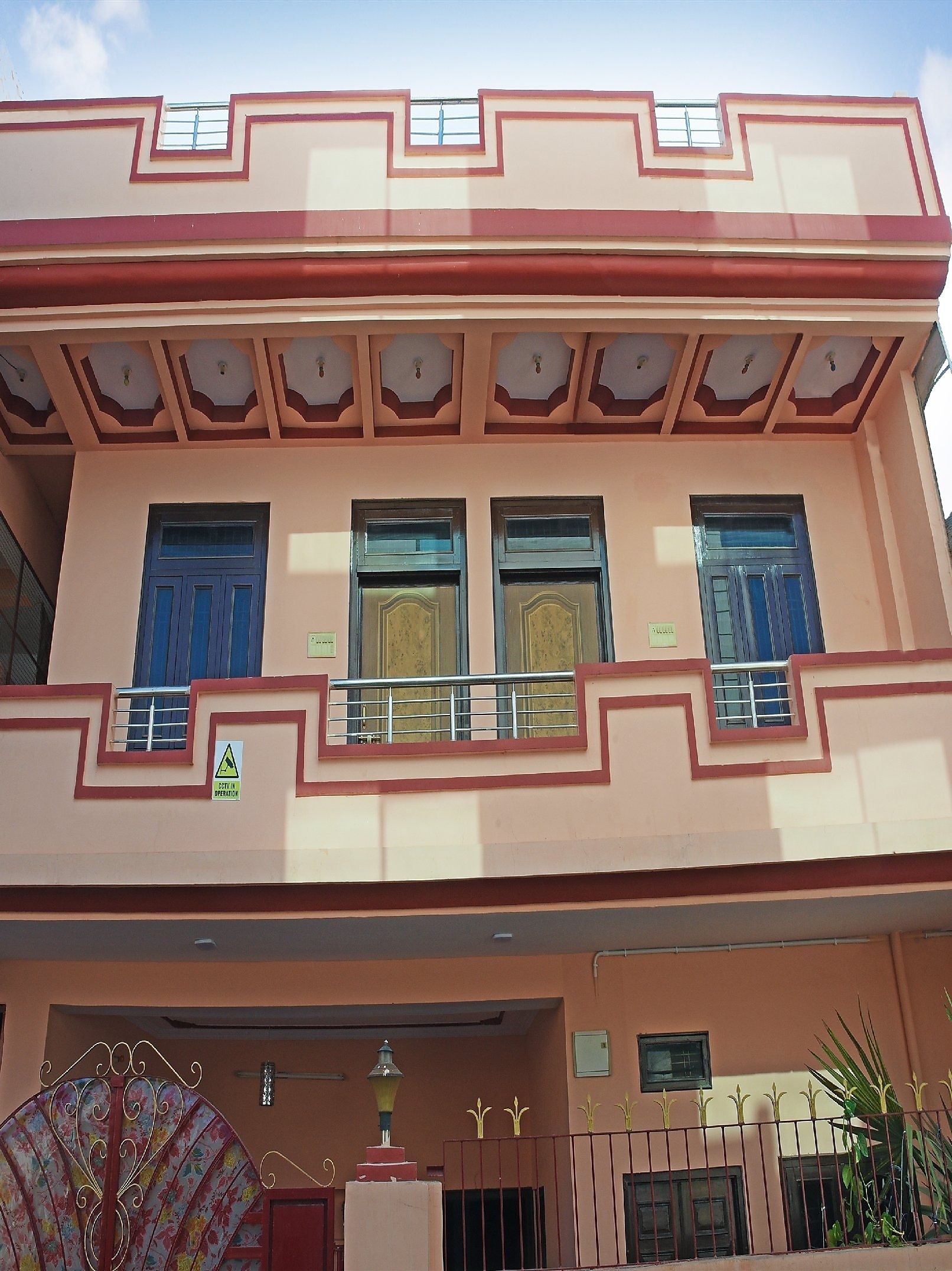 Hotel Zamarrud Palace