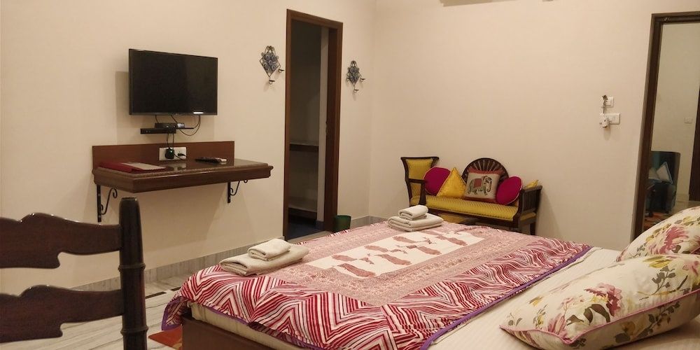 All Seasons Homestay Super Deluxe Double Room 21
