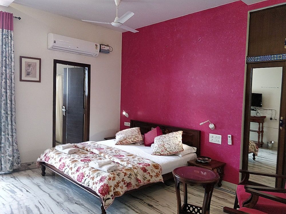 All Seasons Homestay Super Deluxe Double Room 29