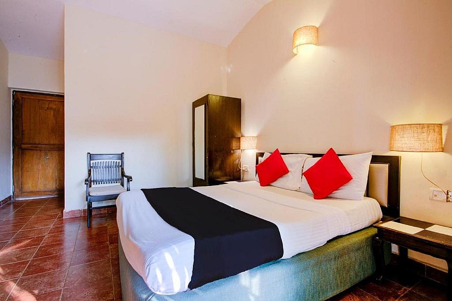Sea Breeze Beach Calangute Standard AC Room 18