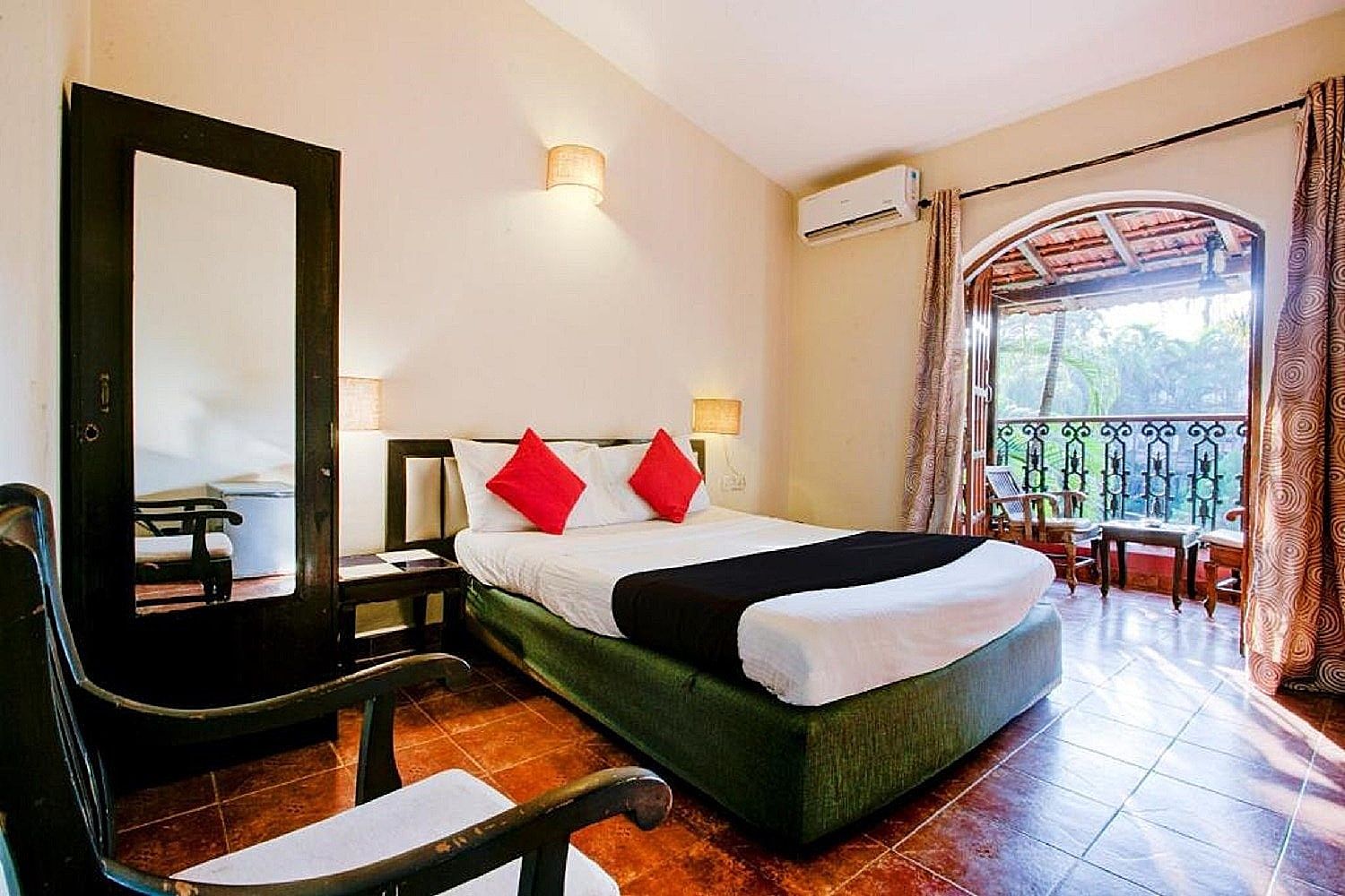 Sea Breeze Beach Calangute Standard AC Room 3