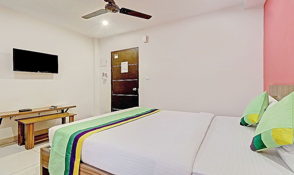 Treebo Sai Suites Inn Nagavara Standard Double Room 17