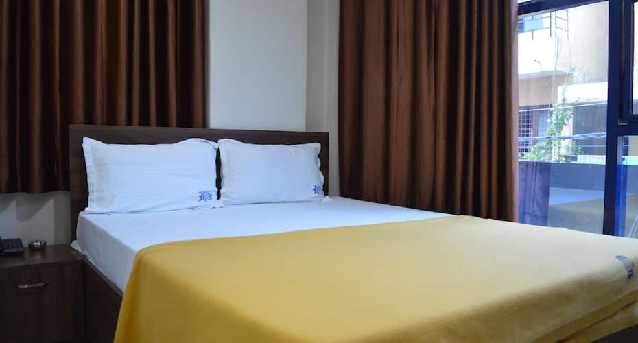 undefined Royal Star Hotel 5