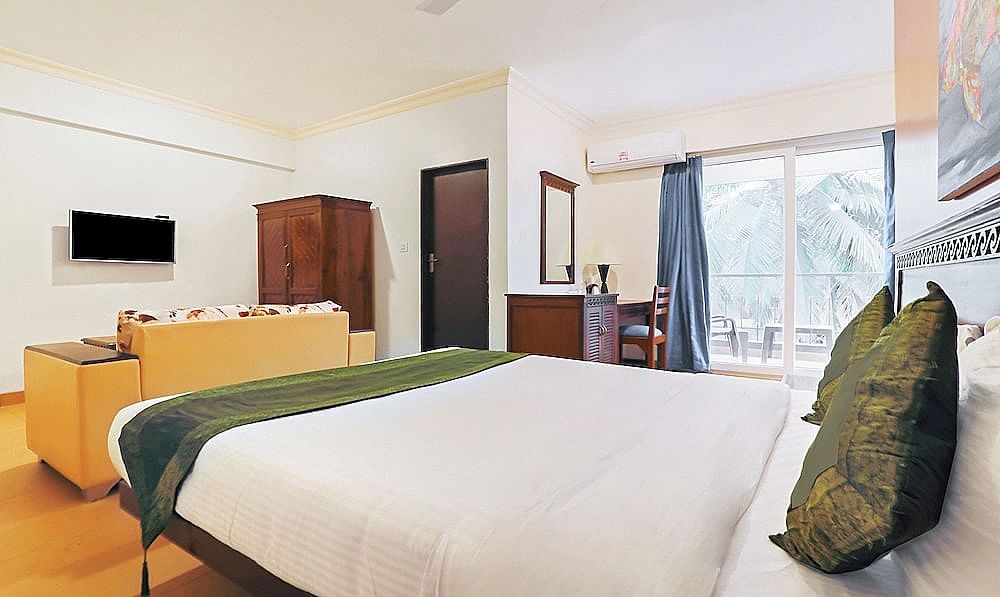 Treebo Premium Dona Eliza, 700 metres from Calangute Beach Deluxe Double Room 6