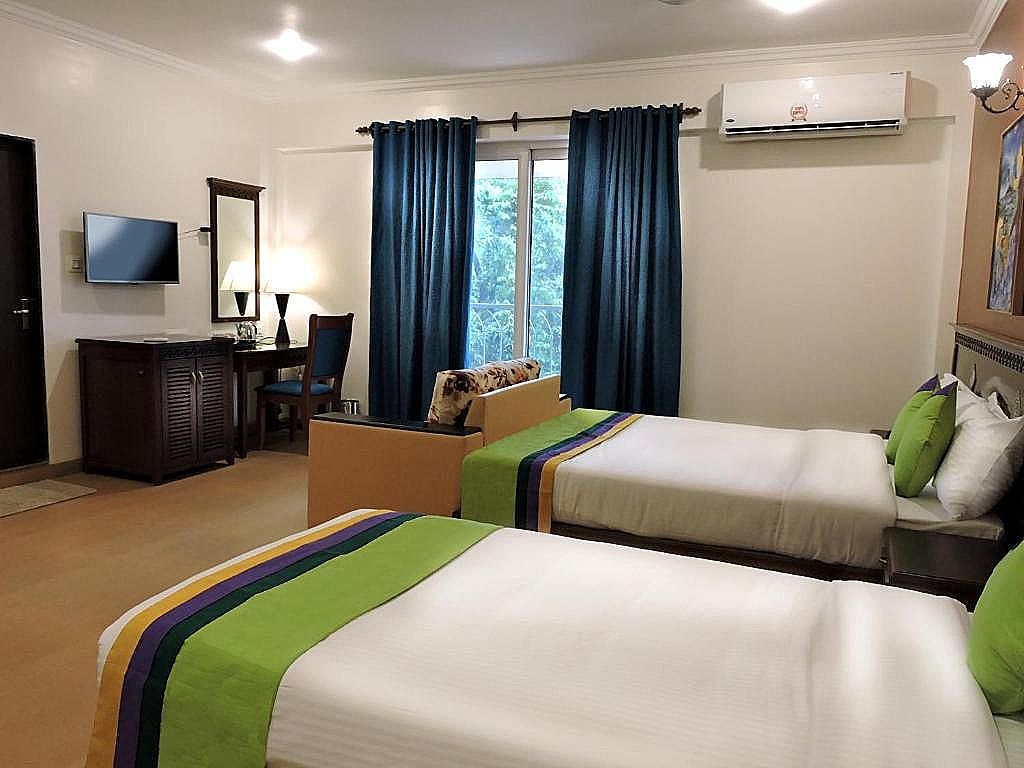 Treebo Premium Dona Eliza, 700 metres from Calangute Beach Deluxe Double Room 8