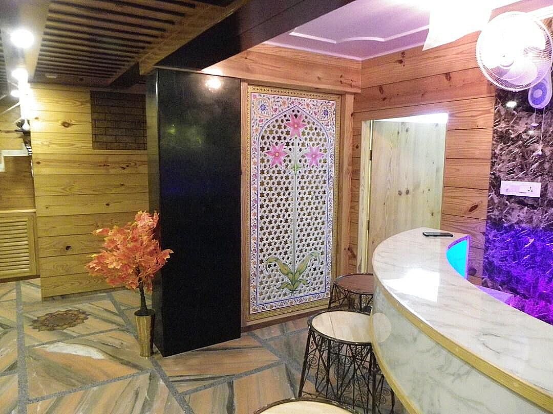 FabHotel The Lodge Deluxe Room 17