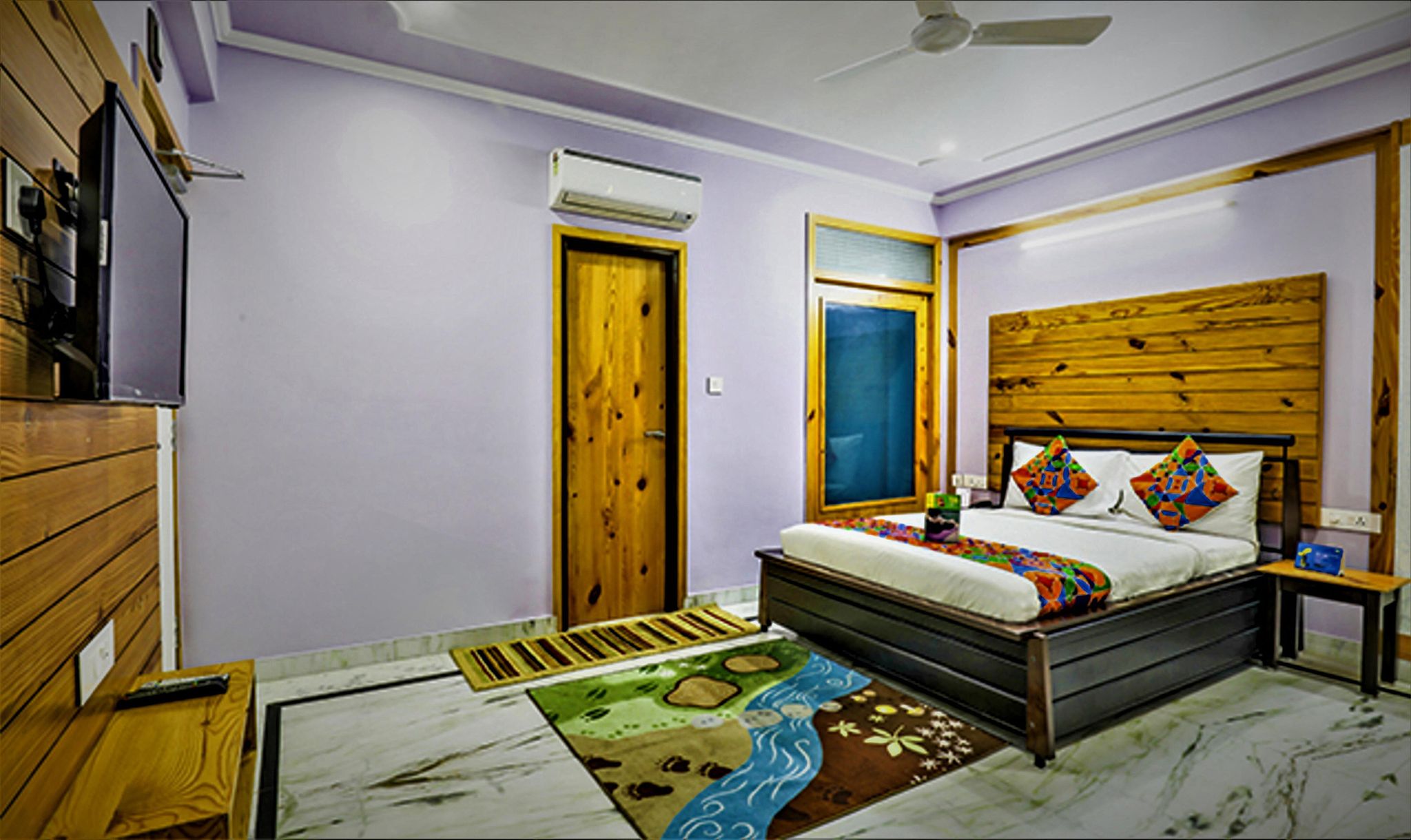 FabHotel The Lodge Deluxe Room 5