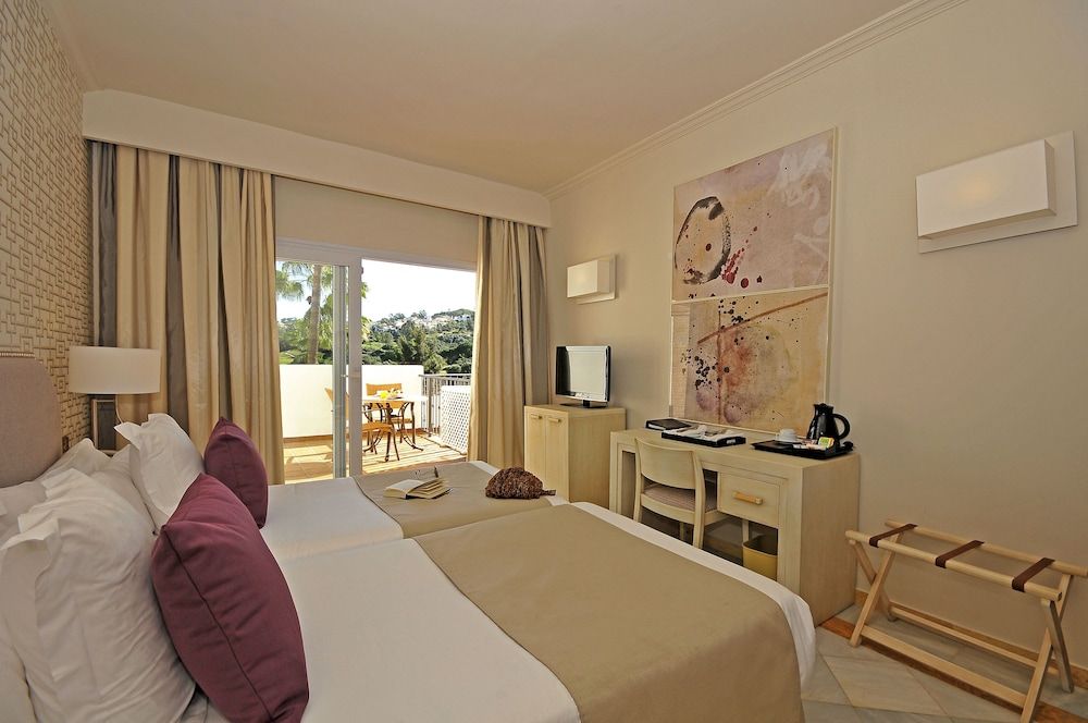La Cala Resort Classic Room 2