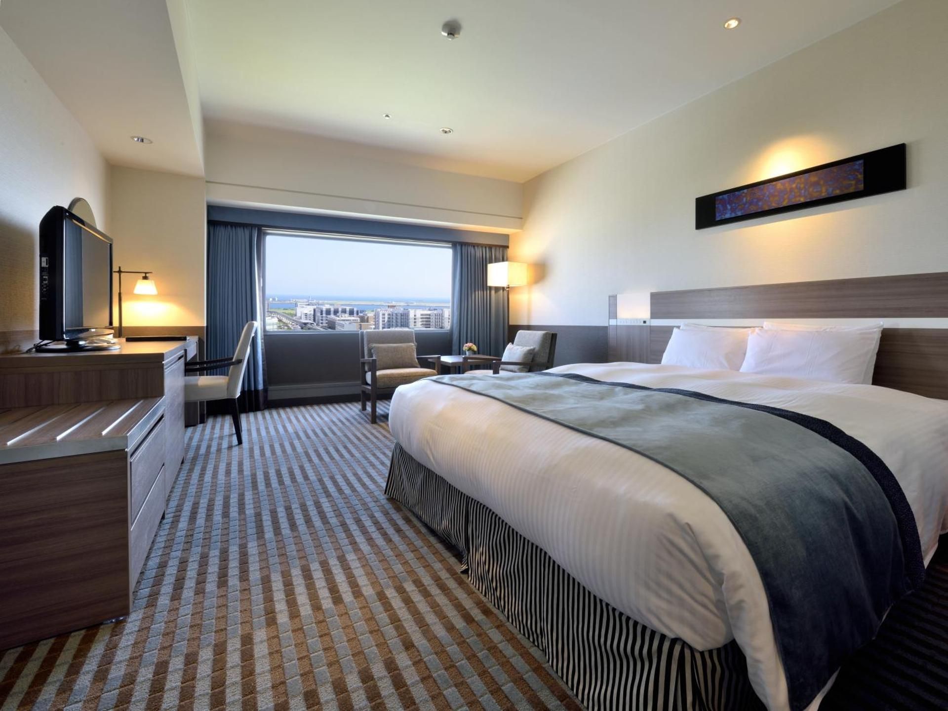 Superior Queen Room with Fitness Access - Non Smoking