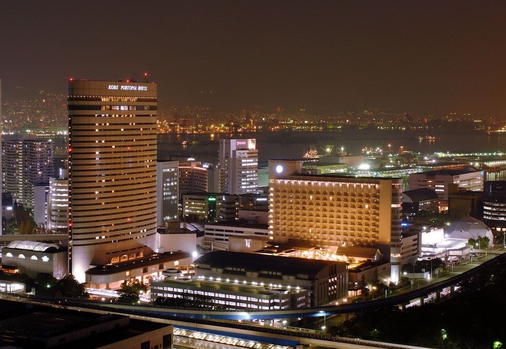 undefined Kobe Portopia Hotel 8