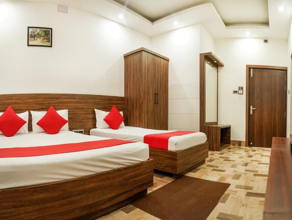 Hotel Heritage Deluxe Room 10