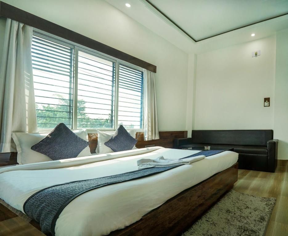 Hotel Heritage Super Deluxe Room 8