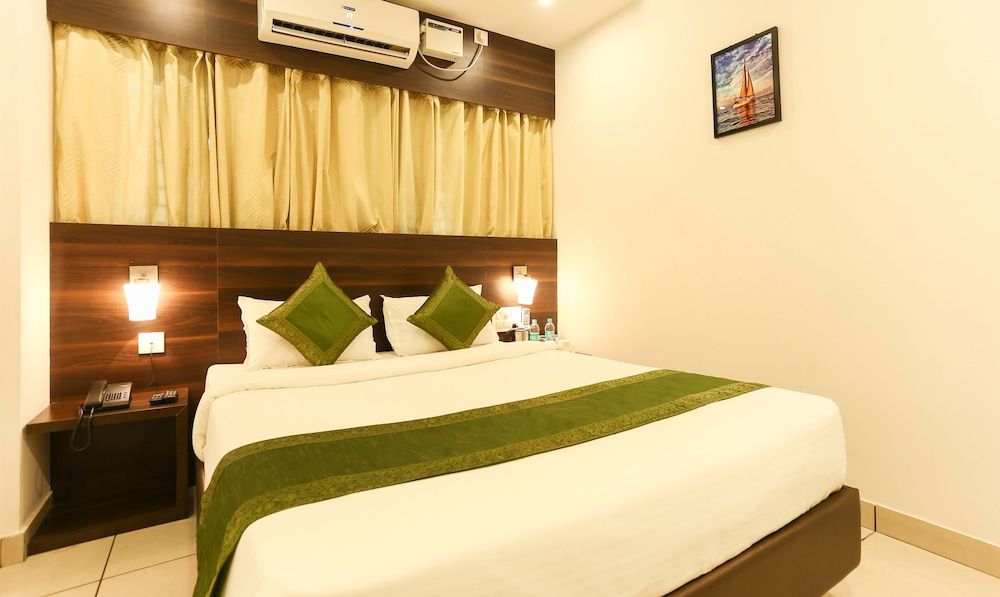 Treebo Trend Dwaraka Grand Standard Room, 1 Bedroom 15