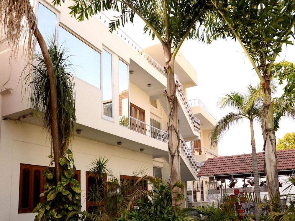 undefined HOTEL SUKHVILAS 9