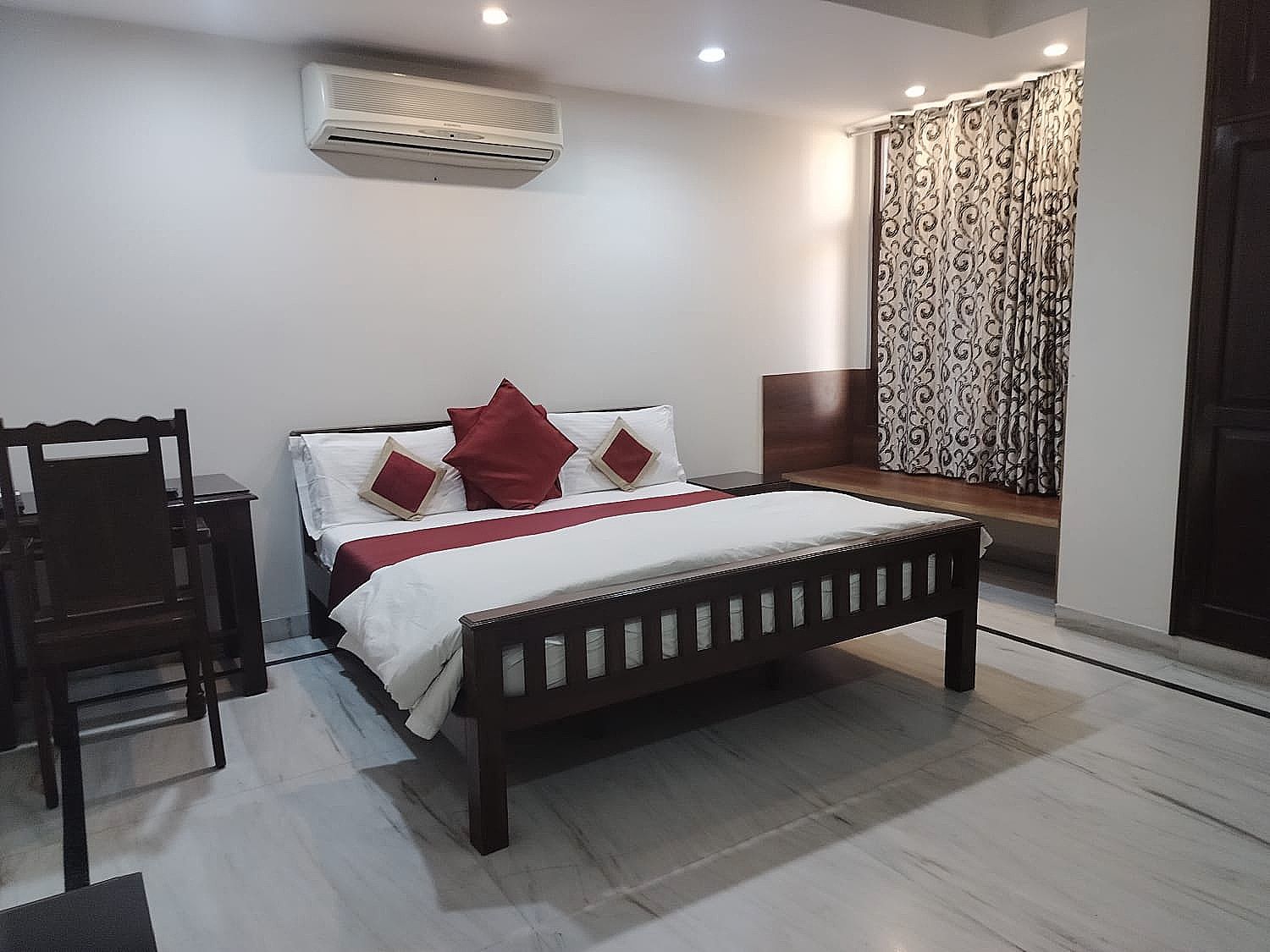 undefined HOTEL SUKHVILAS 5