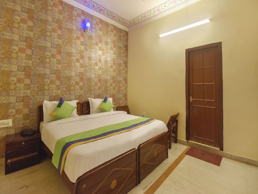 Treebo Trend Hotel Sandhya Shree Standard Room 11
