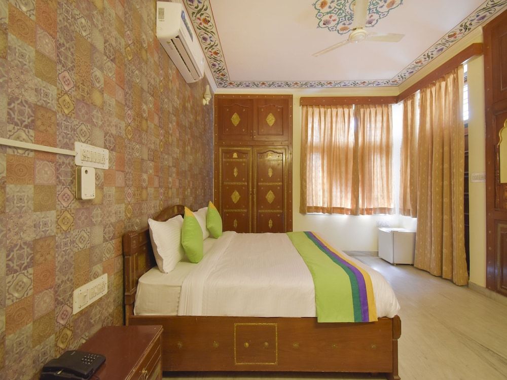 Treebo Trend Hotel Sandhya Shree Standard Room 12