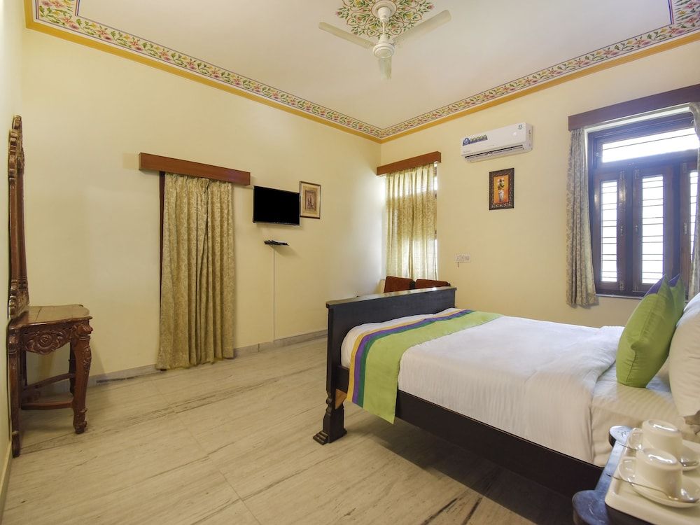 Treebo Trend Hotel Sandhya Shree Standard Room 13