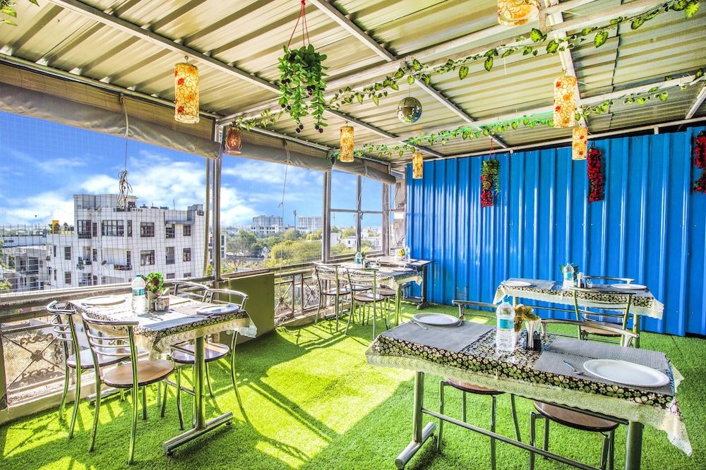 undefined FabHotel Trivana 4