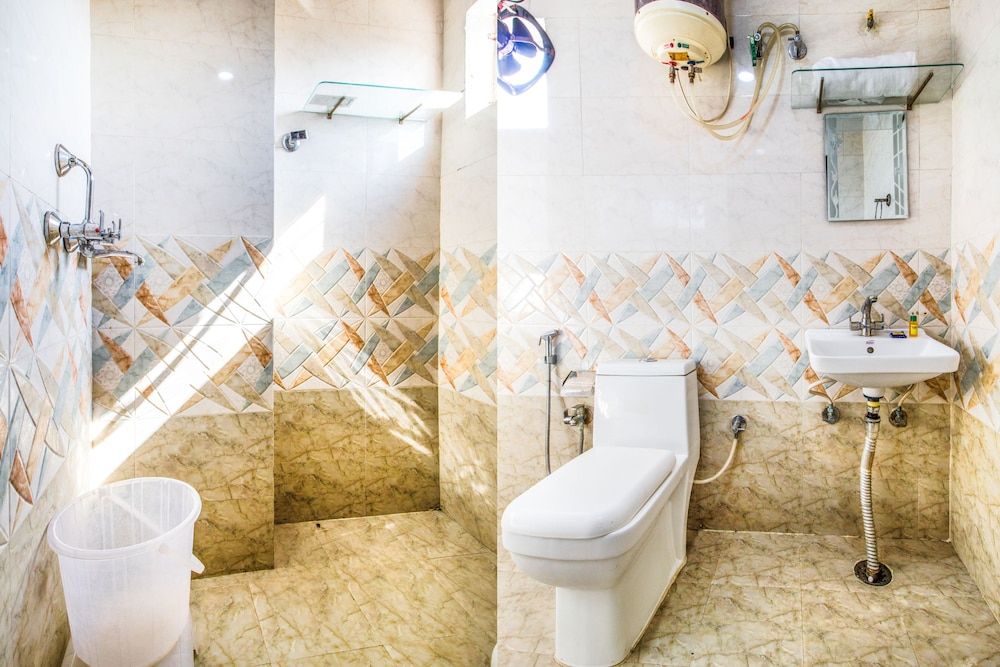 undefined FabHotel Trivana 7