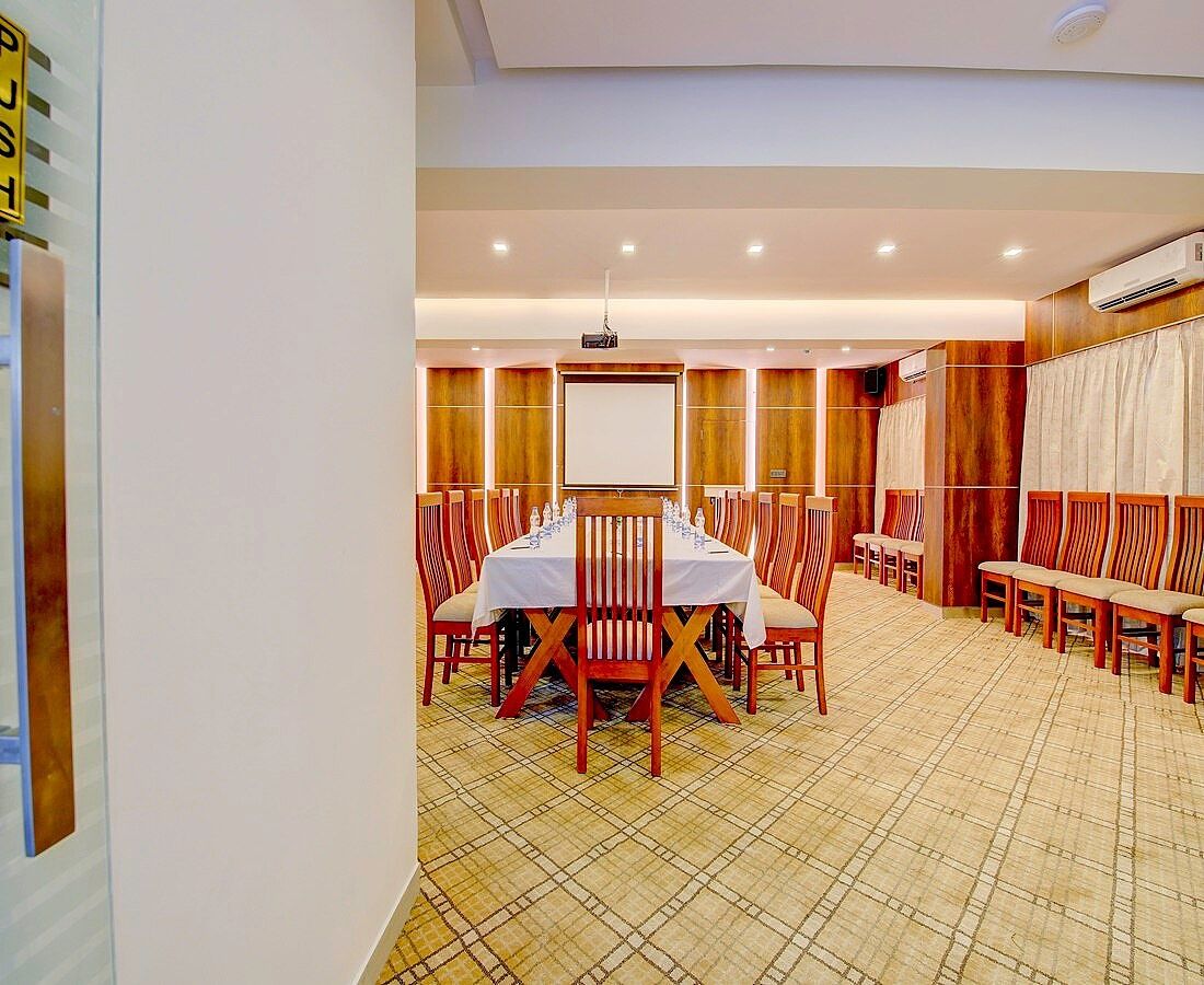 Food & Dining