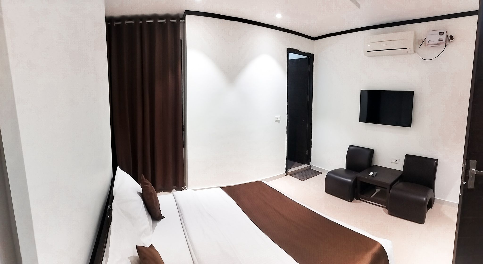 Wind Cross Hotel Deluxe Room 7