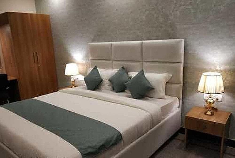 undefined Cosmo Gloria 7