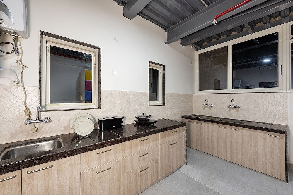 undefined House of Backpackers 9