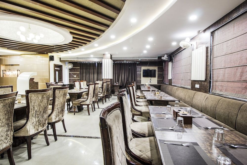 undefined FabHotel Anmol's Classic Napier Town 5