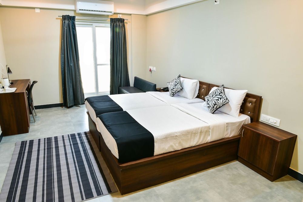 Abion Hotels Deluxe Double Room, 1 Double Bed, Non Smoking 3