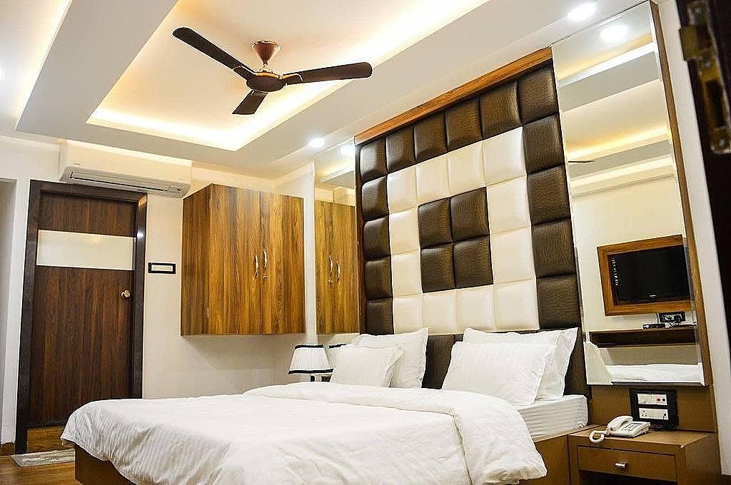 FabHotel Rajnandani Residency Deluxe Room 9