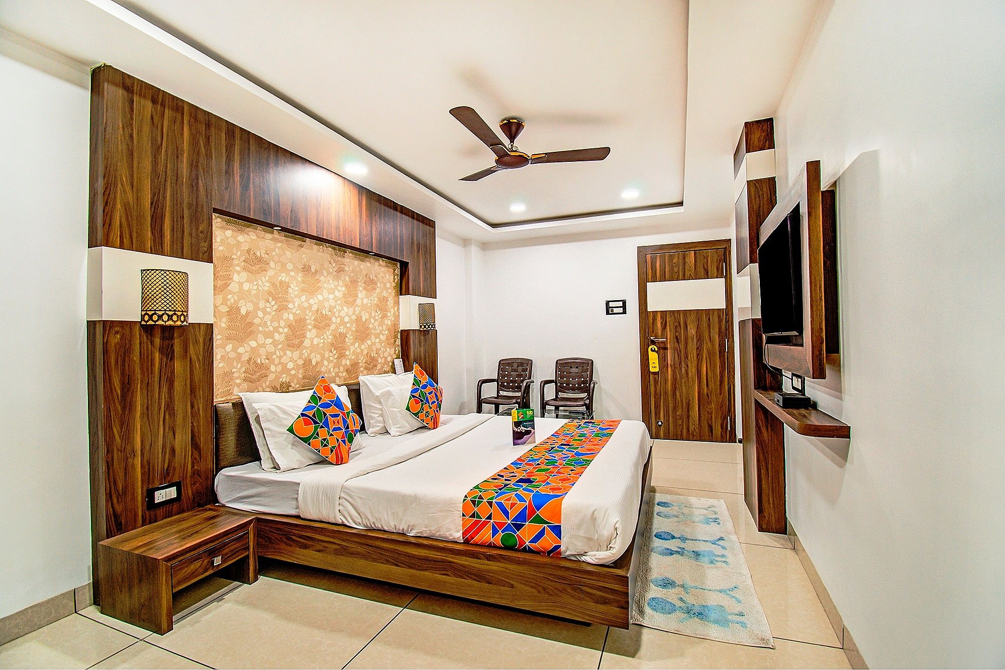 FabHotel Rajnandani Residency Deluxe Room 4