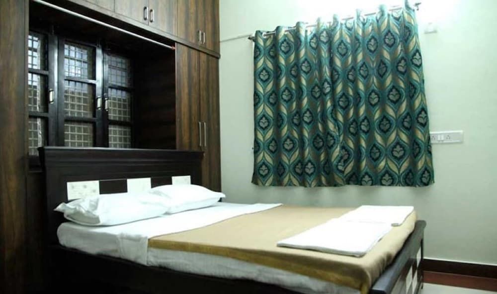 undefined Hotel Lotus Grand 3
