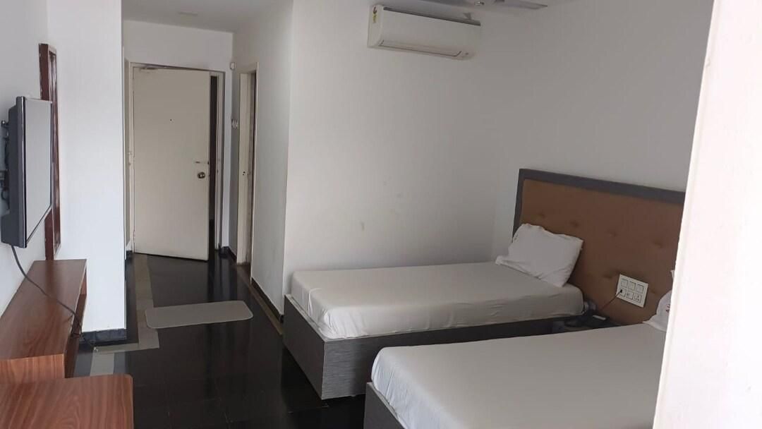 Amaravathi Hotel Comfort Room