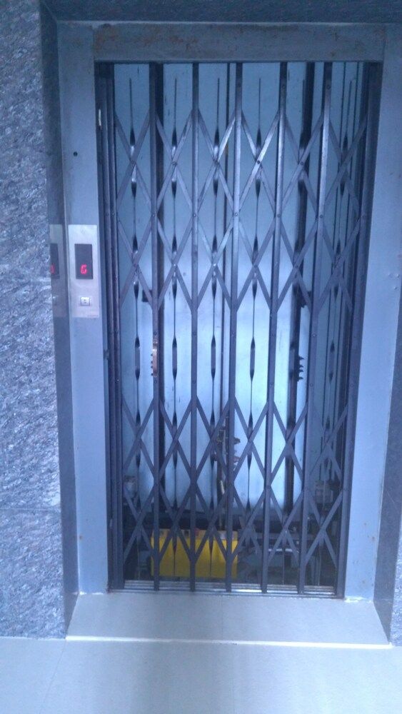 undefined Iroomz Hotel Nandini Lodge