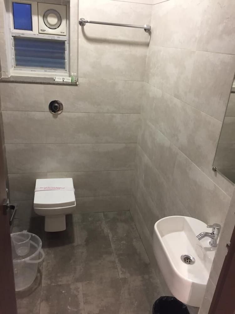 undefined Royal Park Hotel
