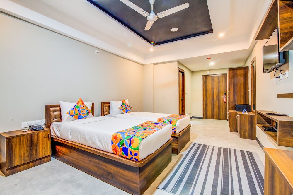 FabHotel Prime Abion Premium Room, 1 King Bed, Non Smoking, City View 10